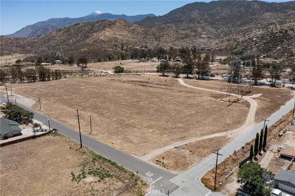 S Hathaway St, Banning, CA 92220