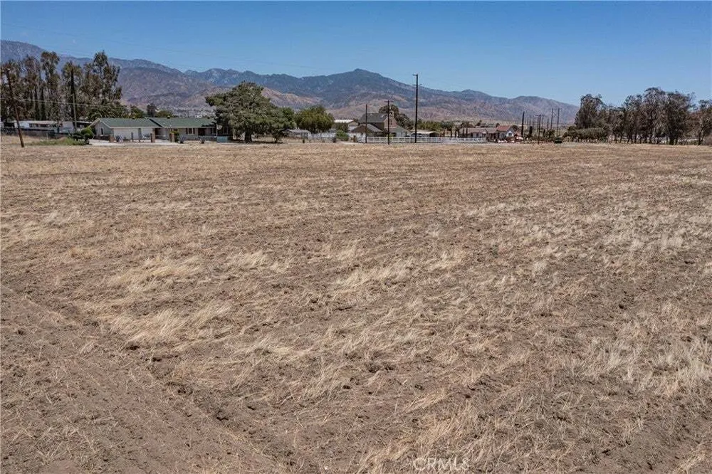 S Hathaway St, Banning, CA 92220