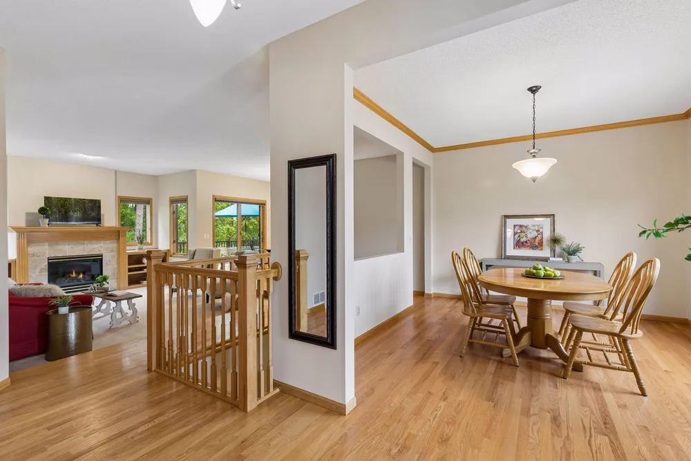 10947 Alexandra Ct, Inver Grove Heights, MN 55077