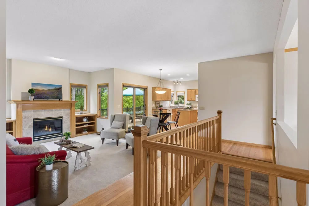 10947 Alexandra Ct, Inver Grove Heights, MN 55077