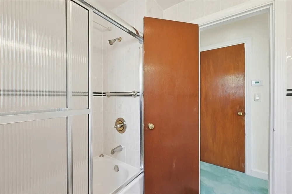 15 Becket St, Quincy, MA 02171