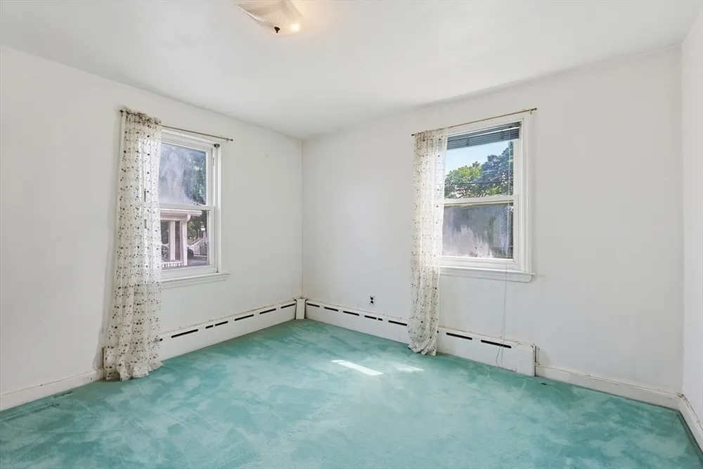 15 Becket St, Quincy, MA 02171