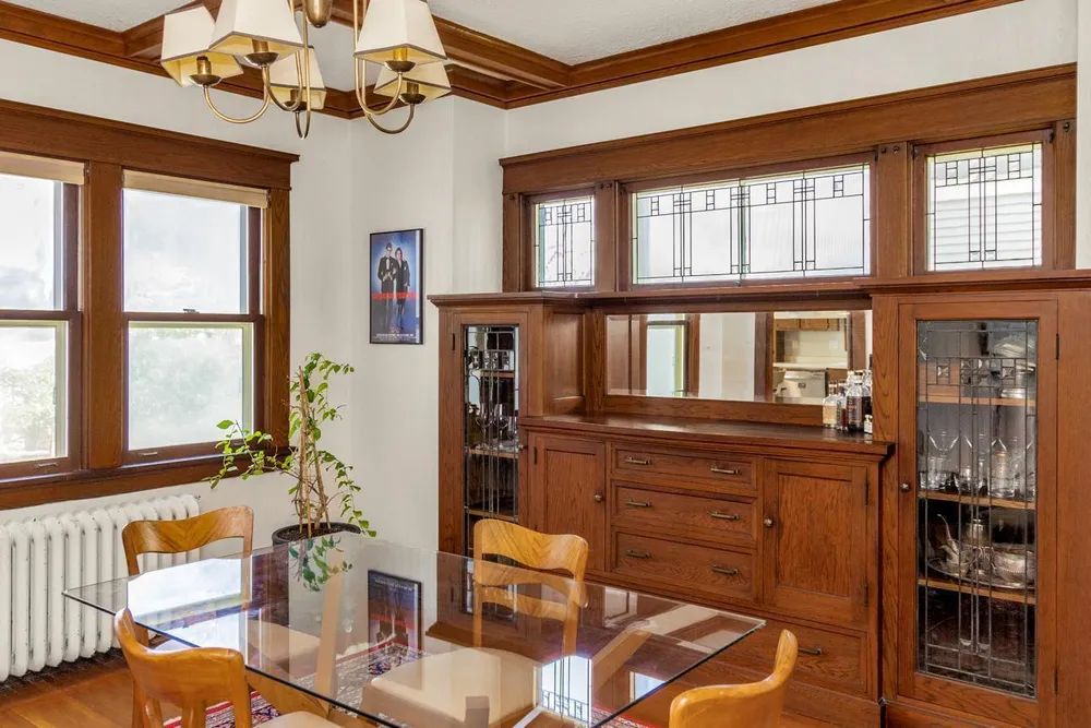 1315 Goodrich Ave, St Paul, MN 55105-2708
