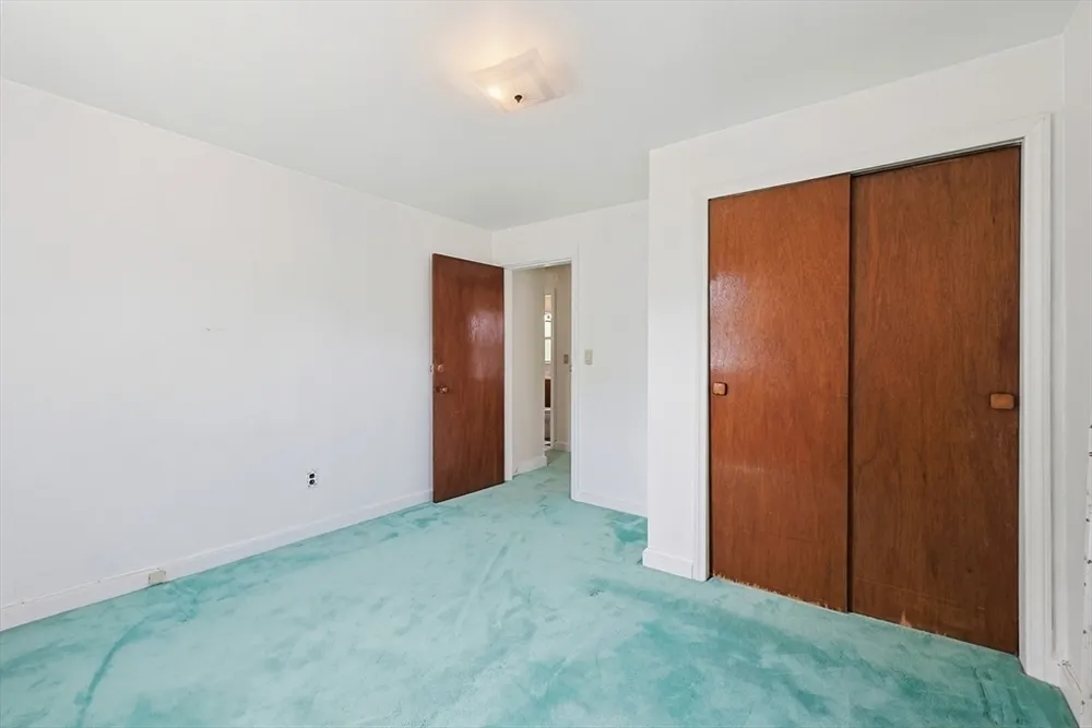 15 Becket St, Quincy, MA 02171