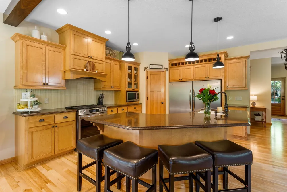 2314 Fieldstone Curve, Woodbury, MN 55129