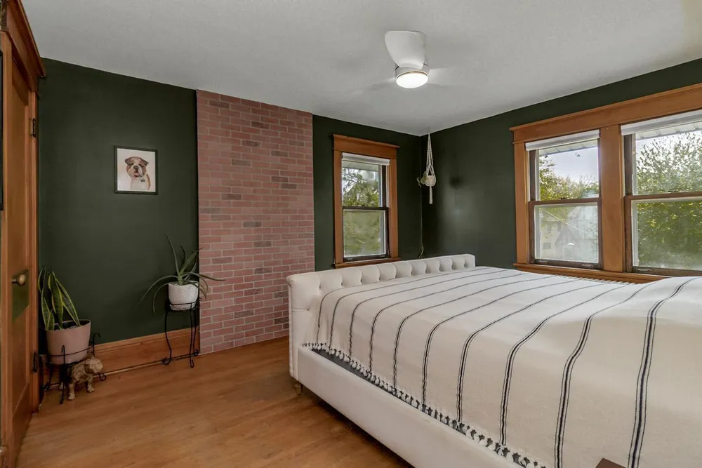 1315 Goodrich Ave, St Paul, MN 55105-2708