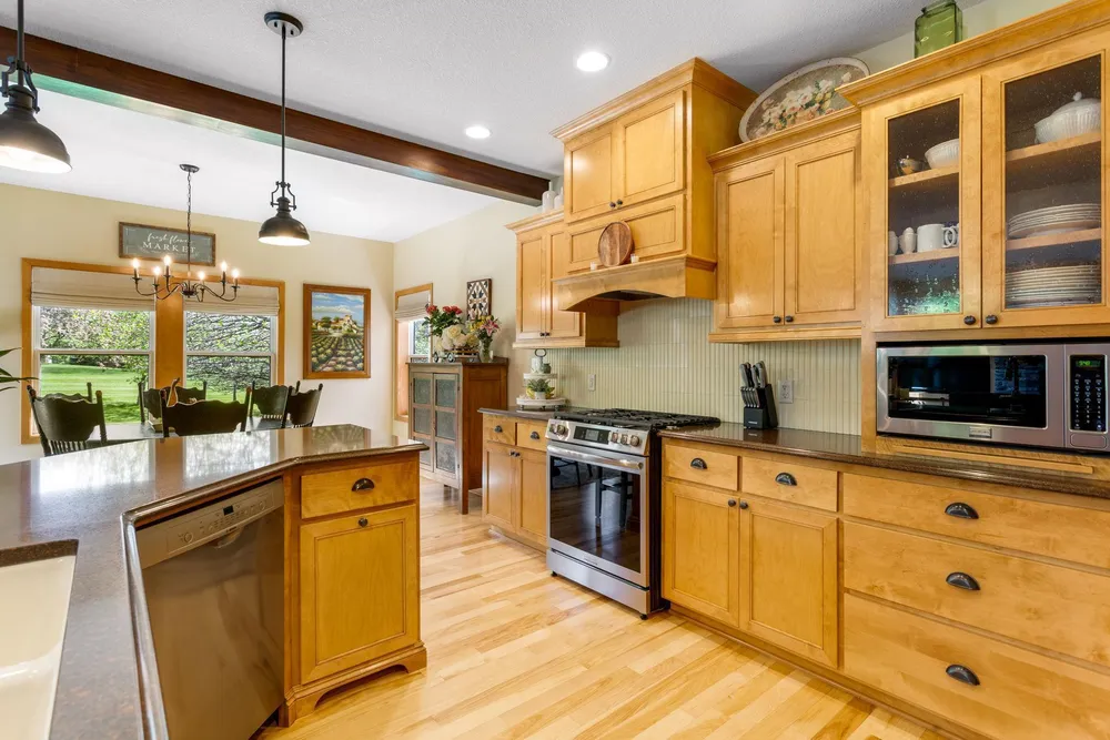 2314 Fieldstone Curve, Woodbury, MN 55129