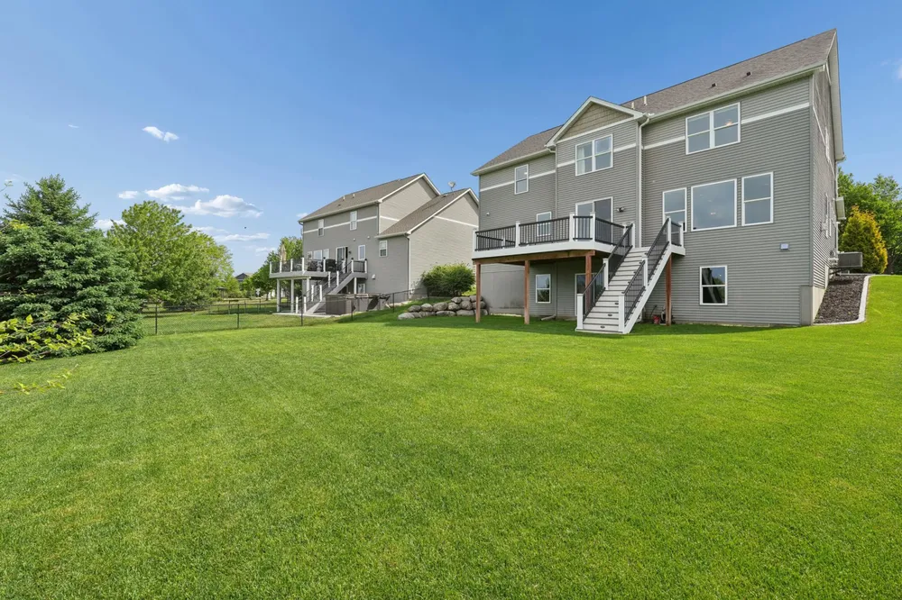 6730 Joliet Ave S, Cottage Grove, MN 55016