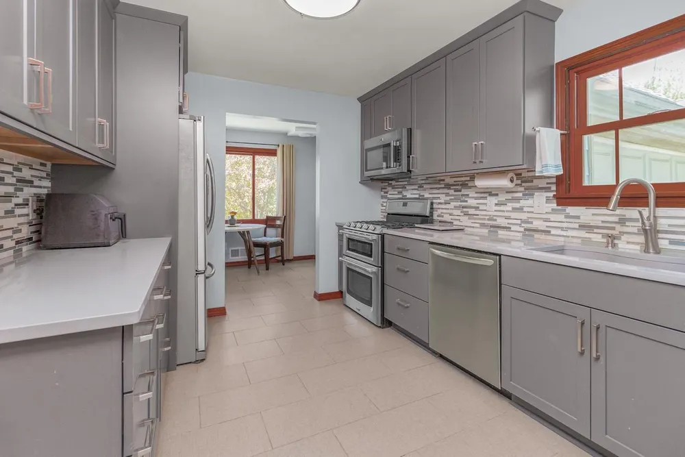 1101 Humboldt Ave, West St Paul, MN 55118