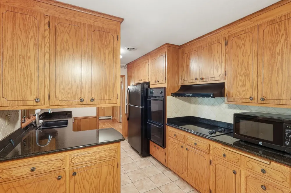18415 14th Ave N, Plymouth, MN 55447