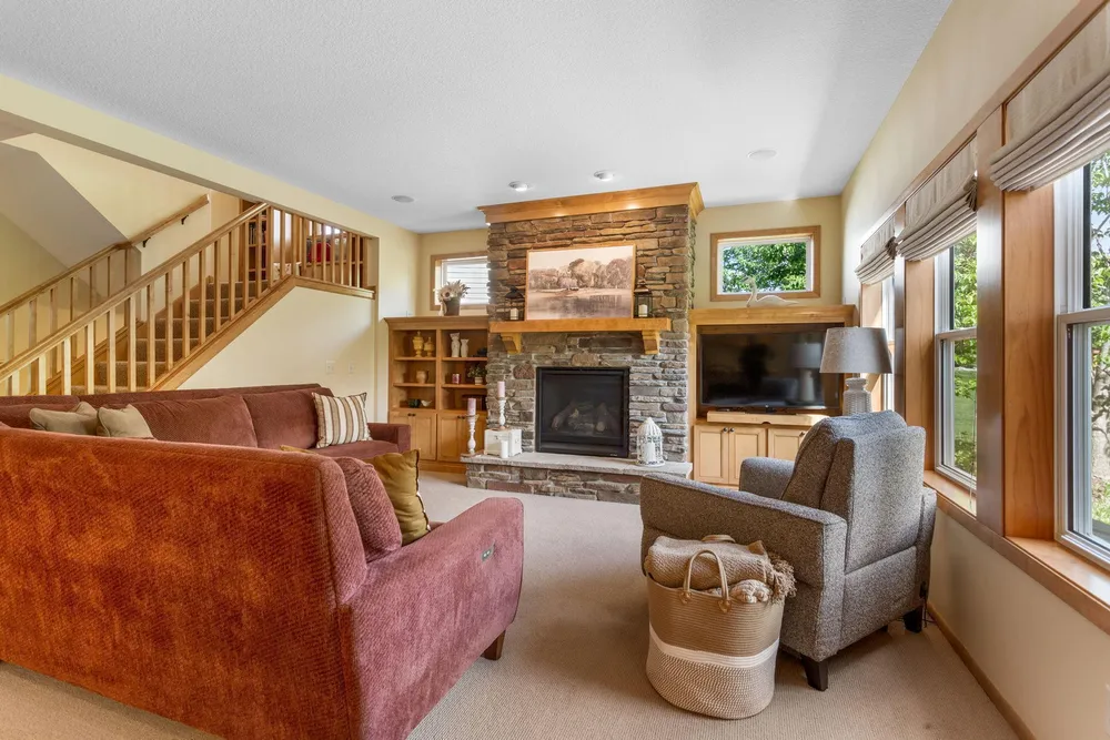 2314 Fieldstone Curve, Woodbury, MN 55129