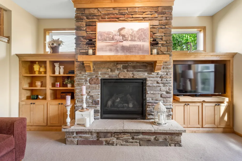 2314 Fieldstone Curve, Woodbury, MN 55129