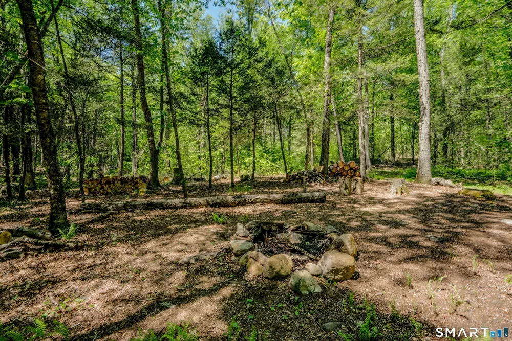 47 Stagecoach Run Dr, Cobalt, CT 06414