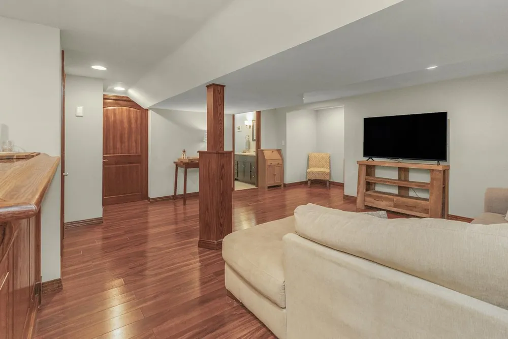 1101 Humboldt Ave, West St Paul, MN 55118