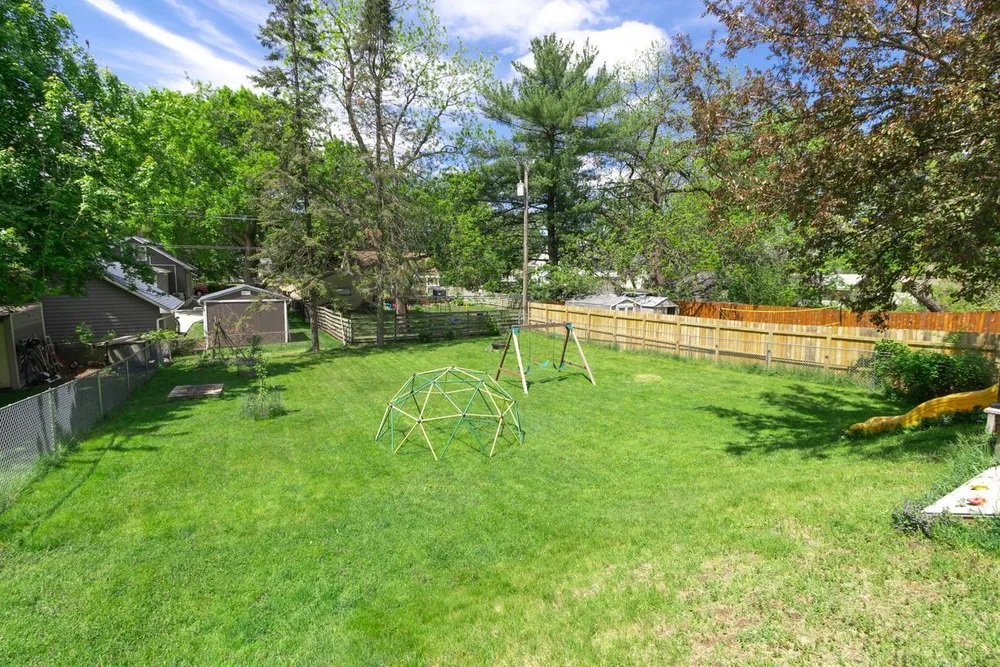 1101 Humboldt Ave, West St Paul, MN 55118