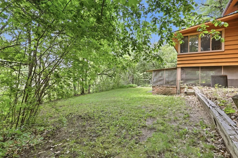 18415 14th Ave N, Plymouth, MN 55447
