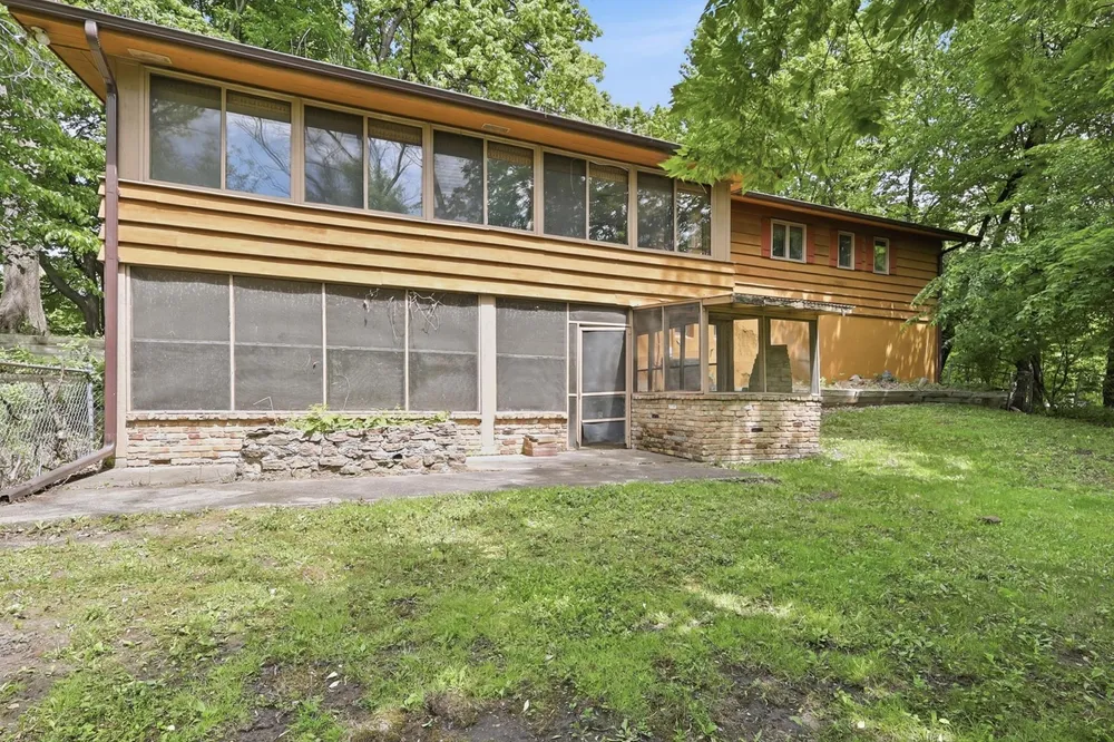18415 14th Ave N, Plymouth, MN 55447