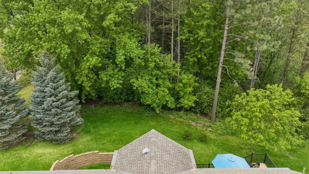 10947 Alexandra Ct, Inver Grove Heights, MN 55077