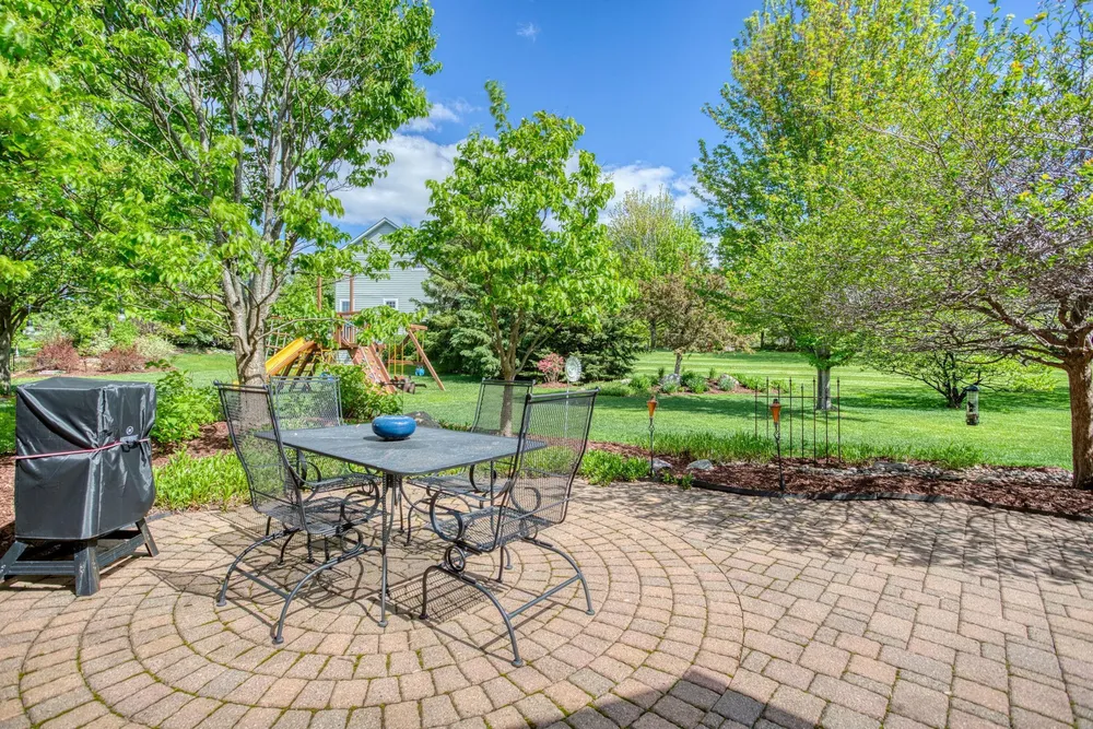 2314 Fieldstone Curve, Woodbury, MN 55129