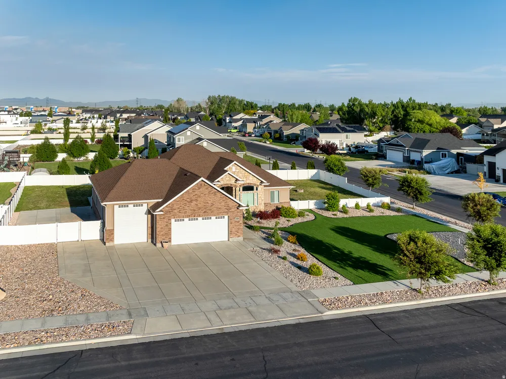 3373 N 2675 W, Farr West, UT 84404