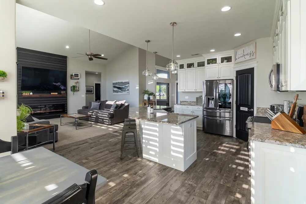 3373 N 2675 W, Farr West, UT 84404