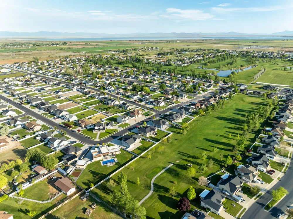 3373 N 2675 W, Farr West, UT 84404