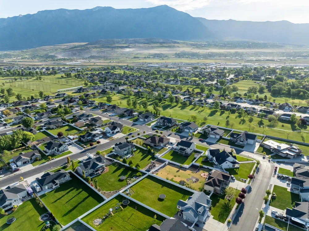 3373 N 2675 W, Farr West, UT 84404