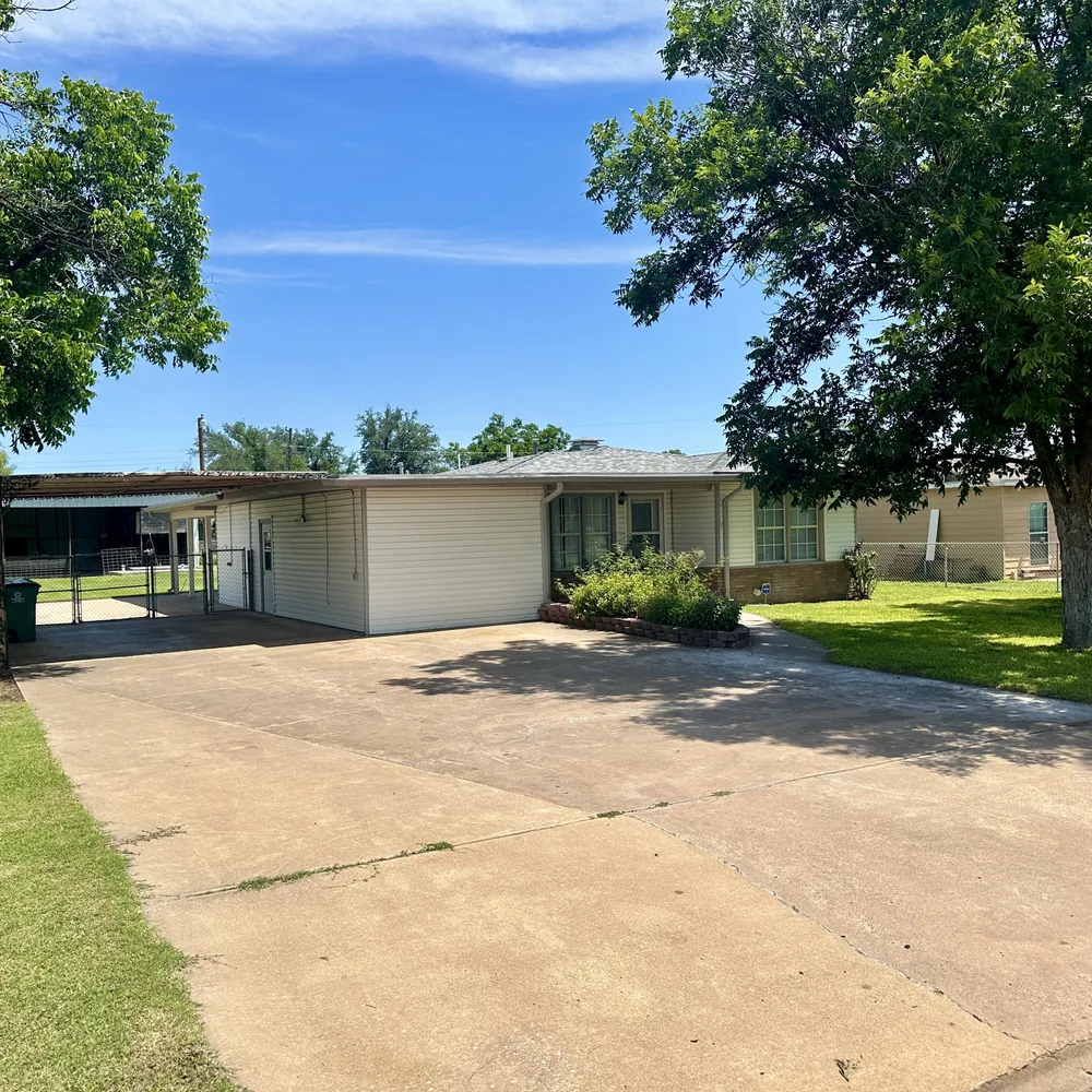 418 E 39th St, San Angelo, TX 76903