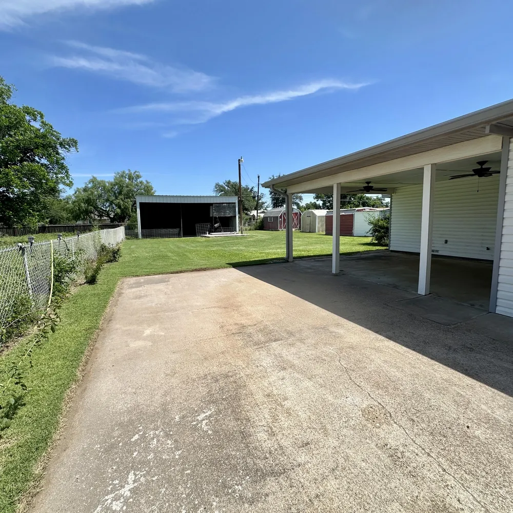 418 E 39th St, San Angelo, TX 76903