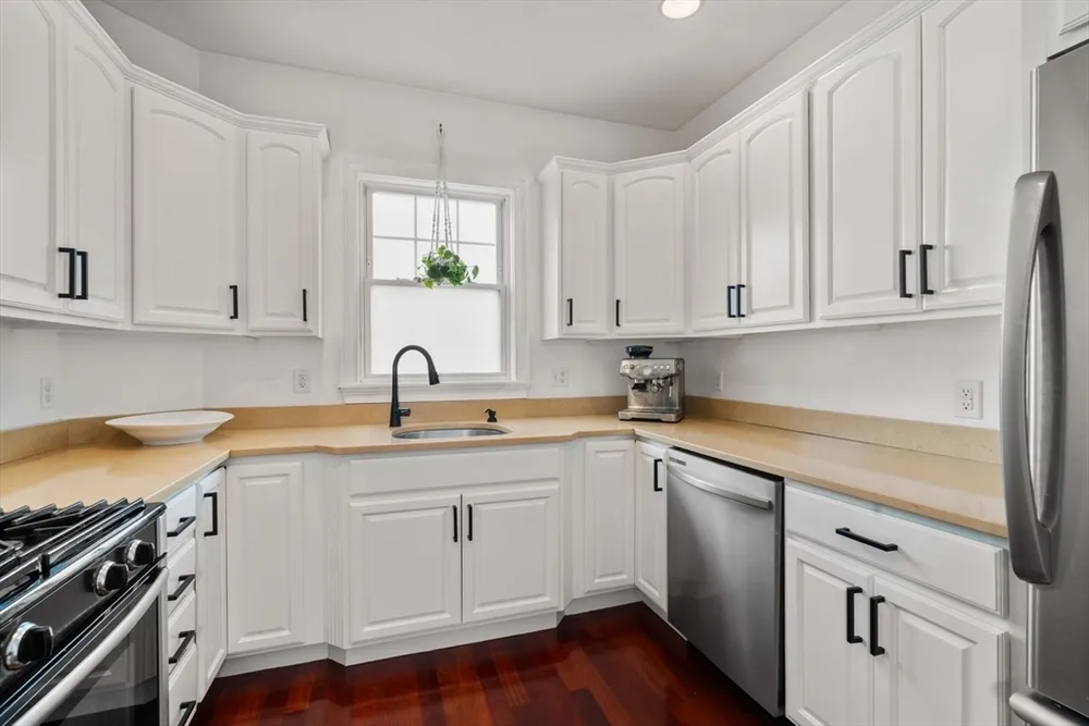 30 Pond St, Boston, MA 02125