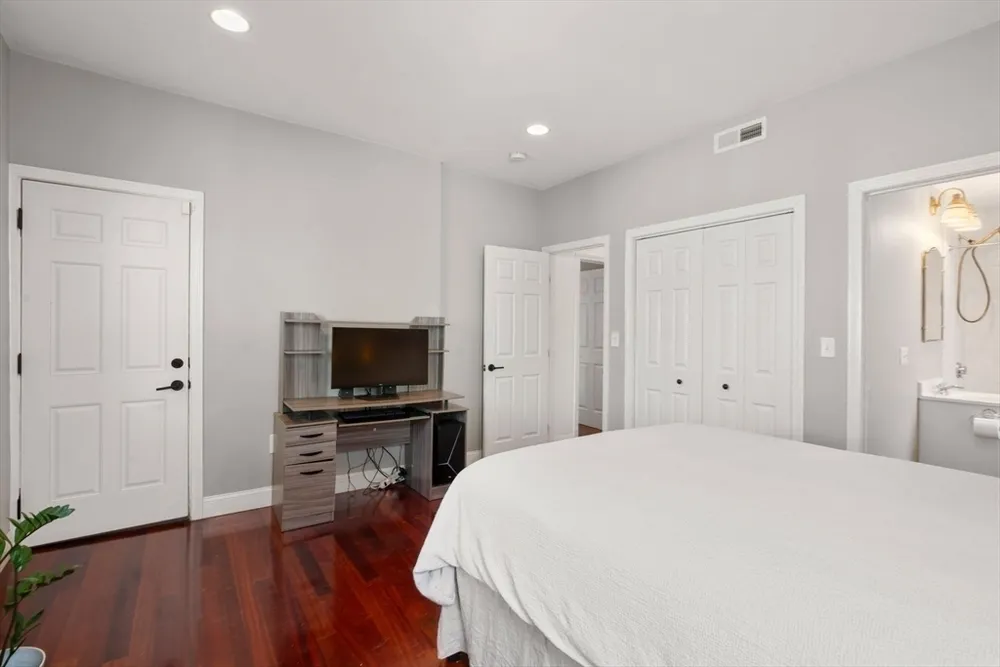 30 Pond St, Boston, MA 02125