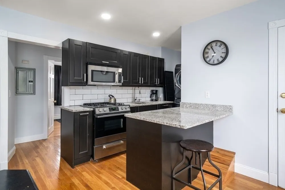 186 Sydney St, Boston, MA 02125