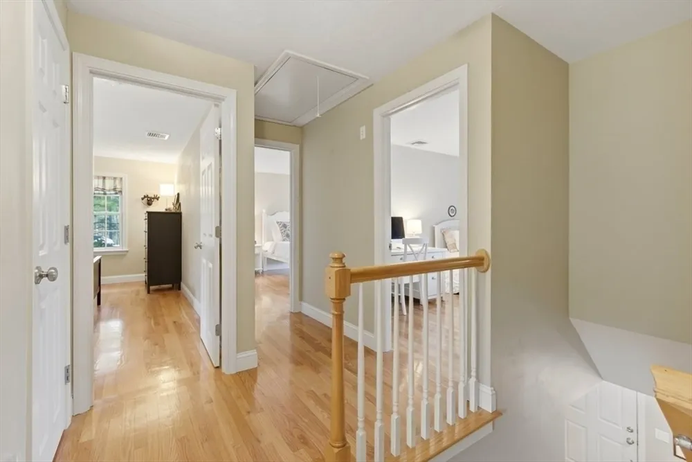 7 Tanglewood Rd, Walpole, MA 02032