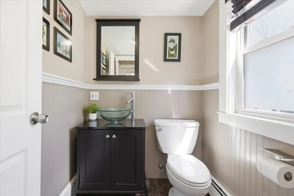 29 Clapp St, Walpole, MA 02081