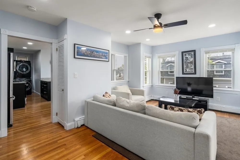 186 Sydney St, Boston, MA 02125