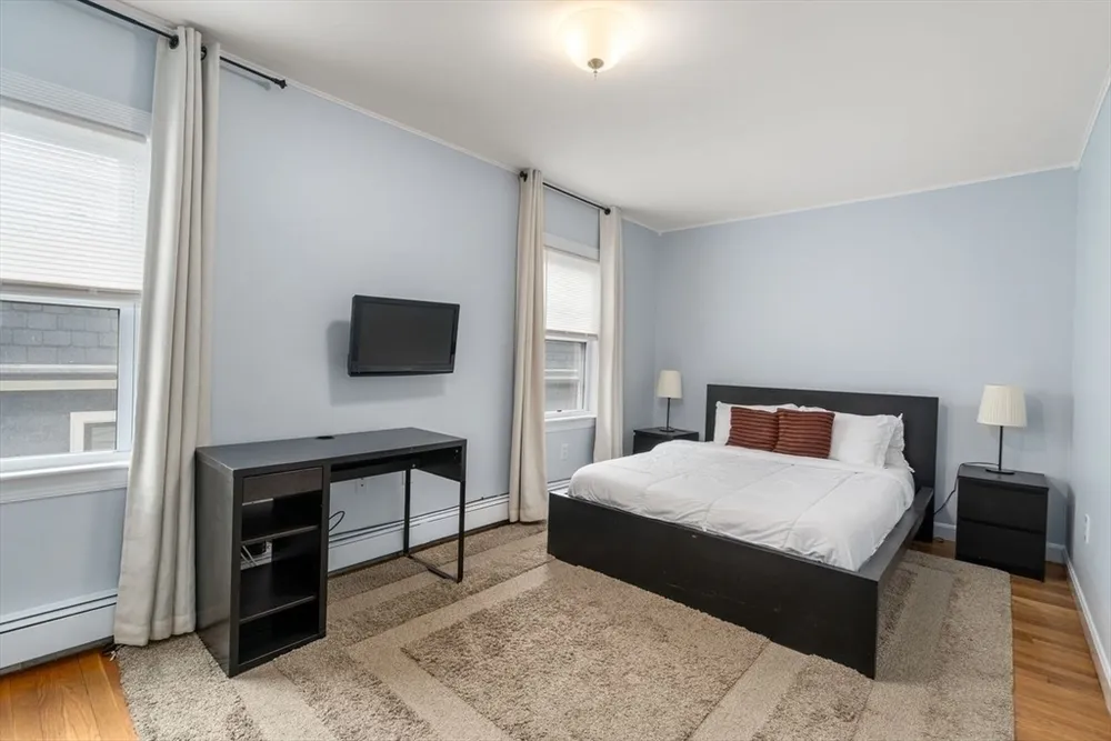 186 Sydney St, Boston, MA 02125