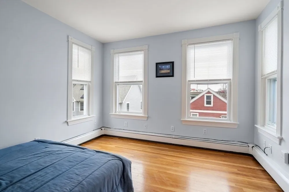 186 Sydney St, Boston, MA 02125