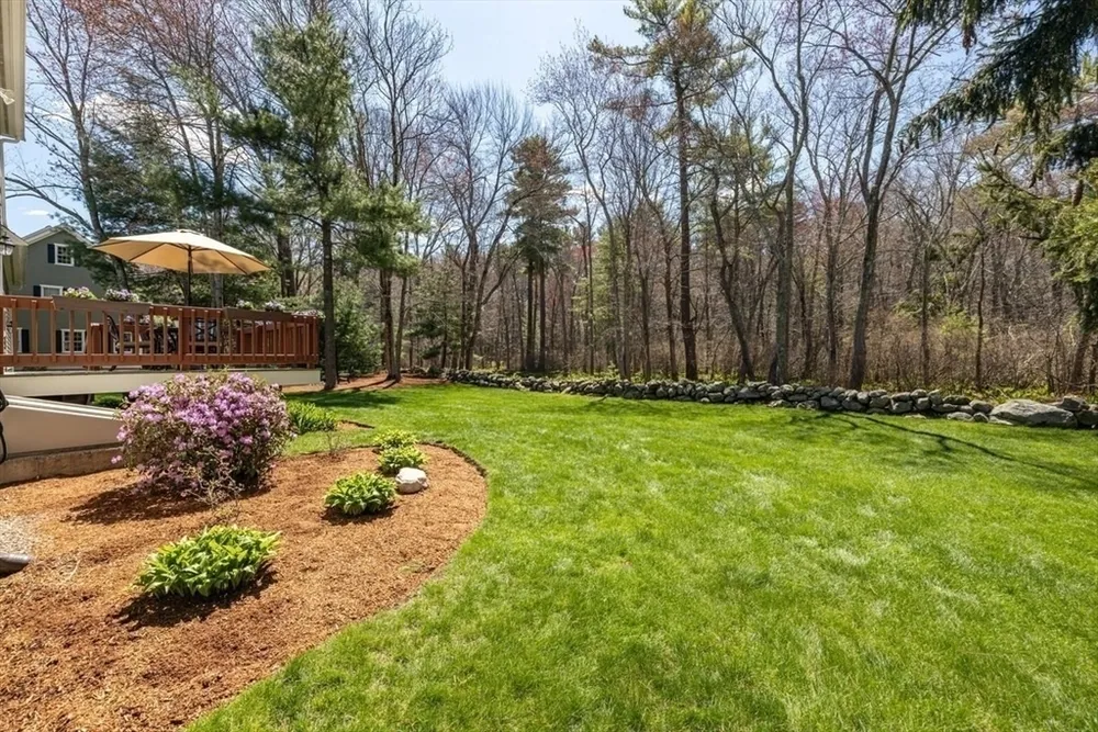 7 Tanglewood Rd, Walpole, MA 02032