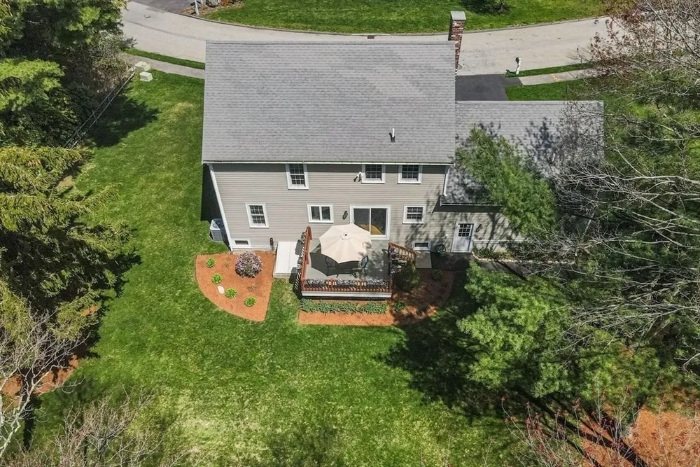 7 Tanglewood Rd, Walpole, MA 02032