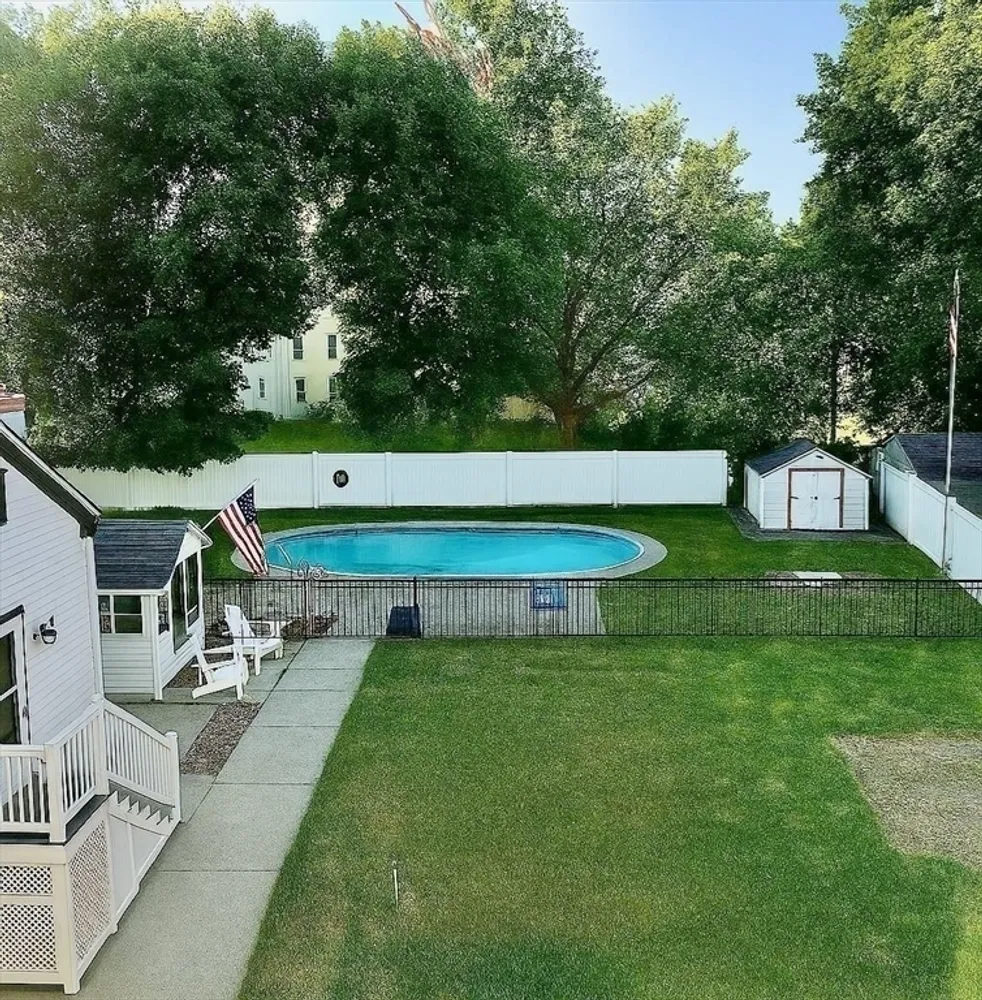 29 Clapp St, Walpole, MA 02081