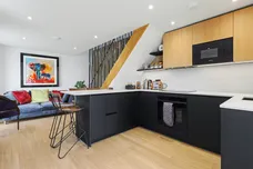 Chambrai Close, Applefort-upon-Thames
