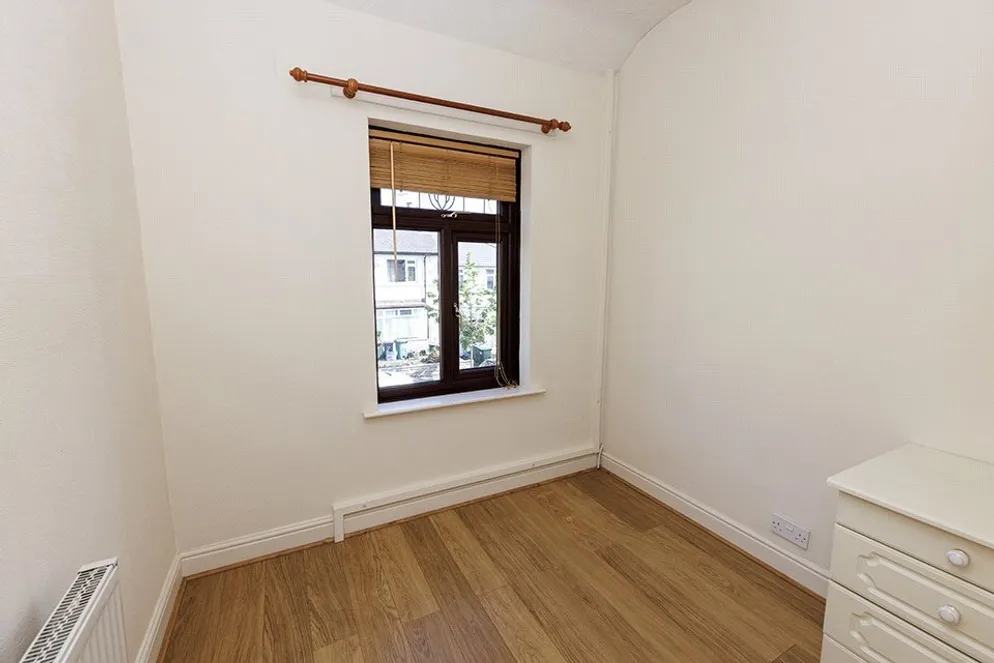 Property carousel item 19