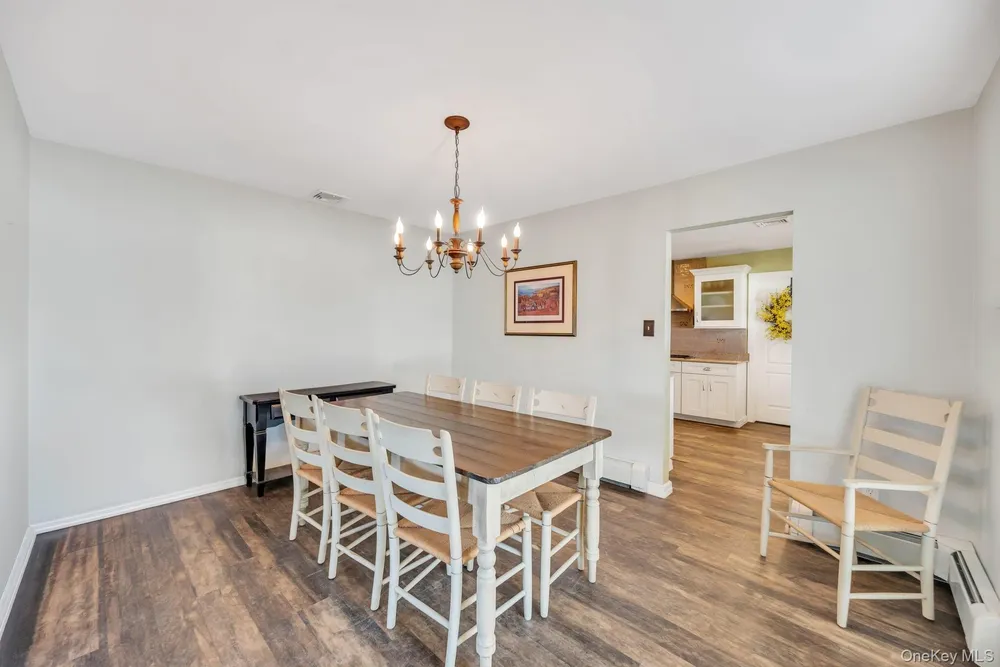 27 Westbrook Rd, Coram, NY 11727