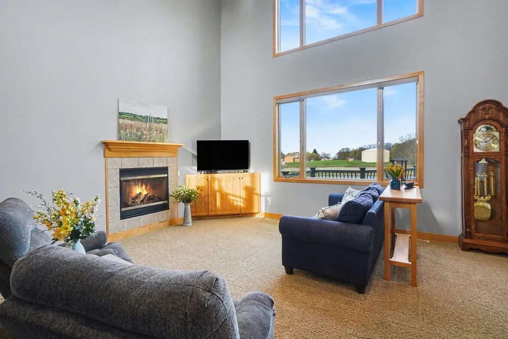 2213 N Bristol St, Holland, MI 49424