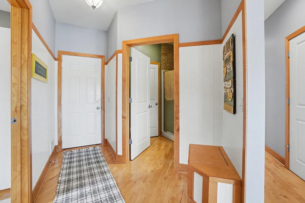 2213 N Bristol St, Holland, MI 49424