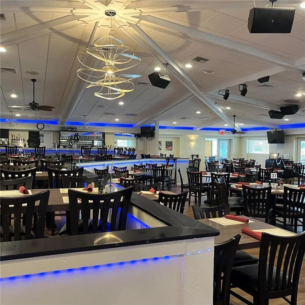 2100 Kings Hwy, Port Charlotte, FL 33980