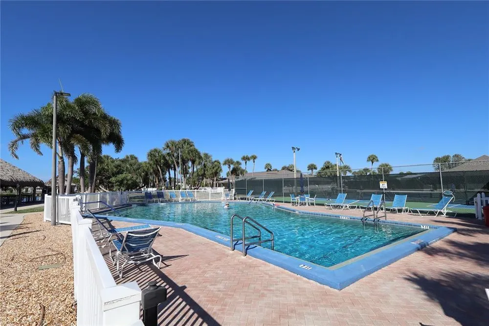 2100 Kings Hwy, Port Charlotte, FL 33980