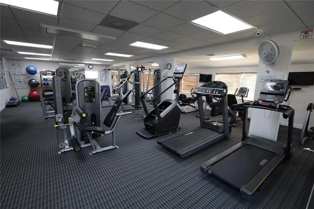 2100 Kings Hwy, Port Charlotte, FL 33980