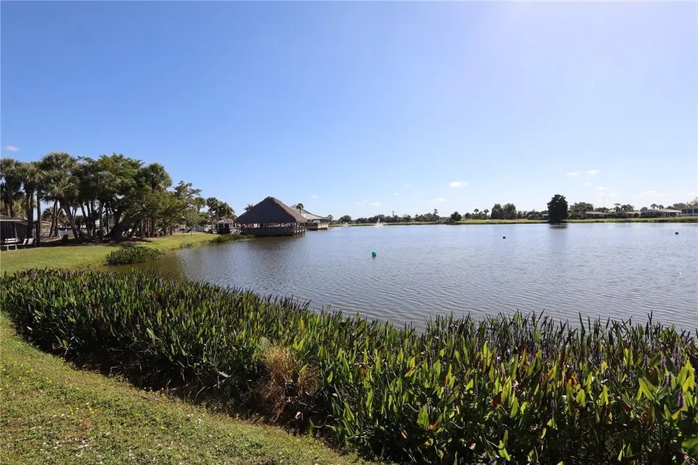 2100 Kings Hwy, Port Charlotte, FL 33980