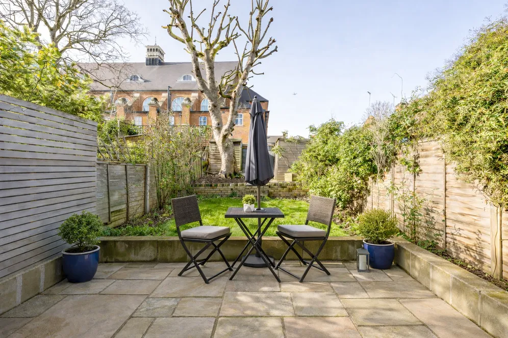 Eland Road, London, SW11 photo 3